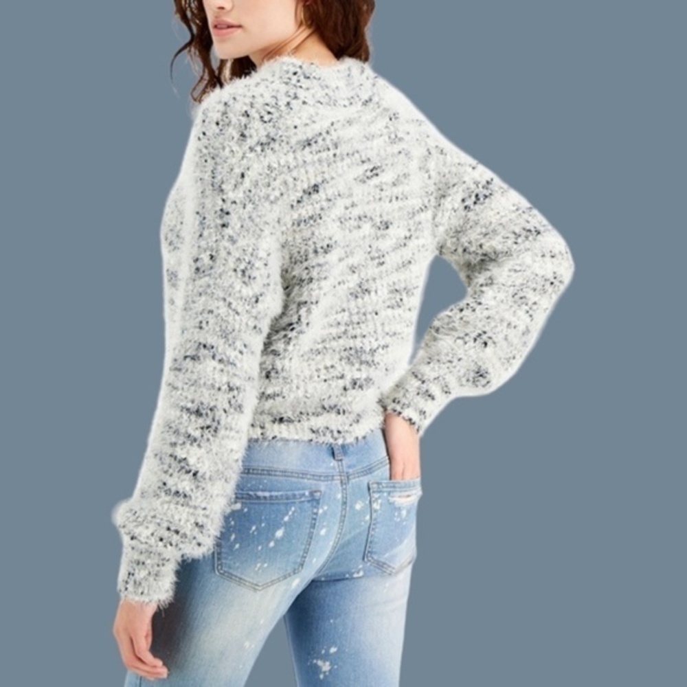 FRESHMAN Eyelash Yarn Mock Neck Relaxed Lightweight Sweater NWT/Lg Jr.’s - Picture 3 of 8